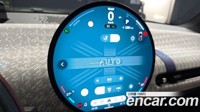 Mini Cooper 2024 — photo 14