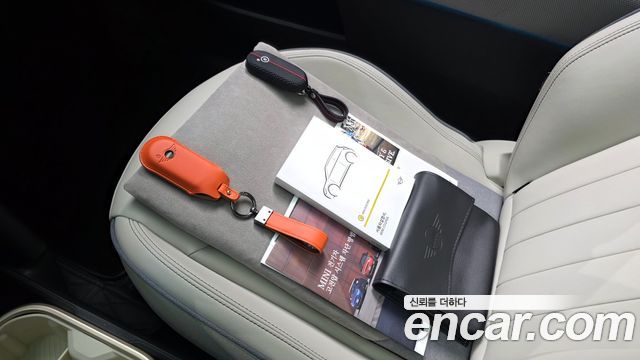 Mini Cooper 2024 — photo 18