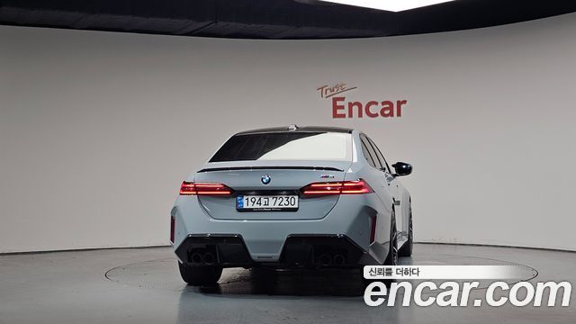 BMW M5 2025 — photo 4