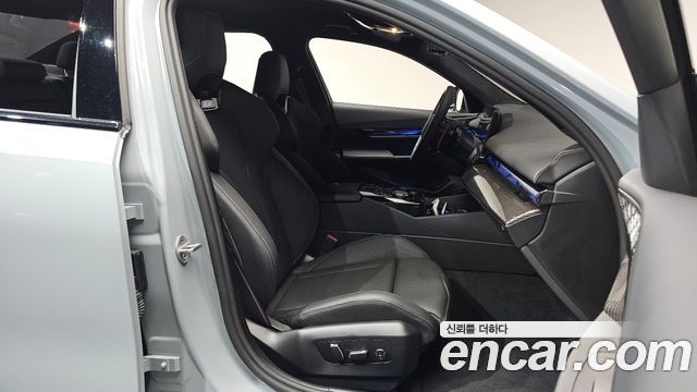 BMW M5 2025 — photo 13