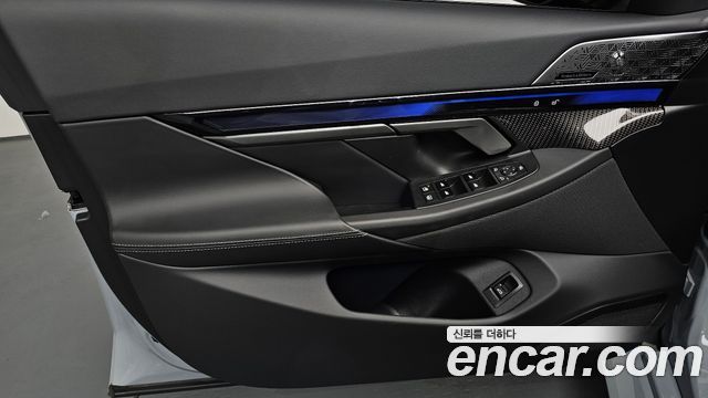BMW M5 2025 — photo 14