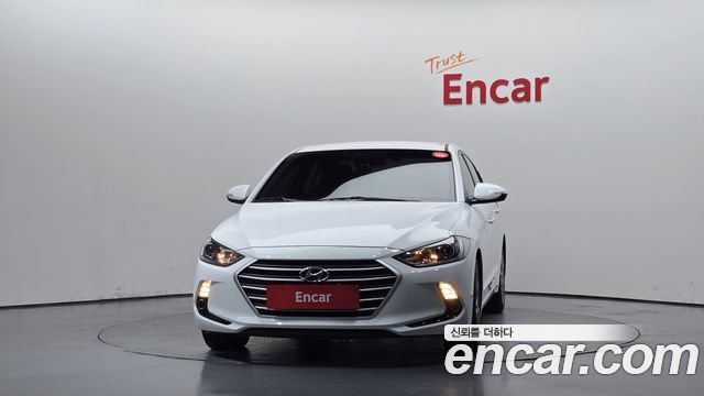 Hyundai AVANTE 2017 — photo 3