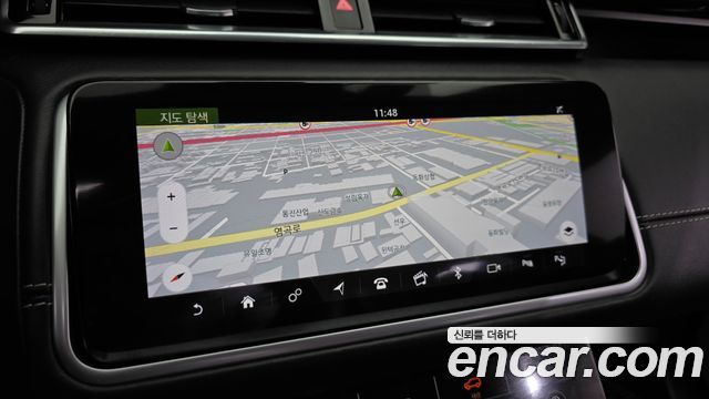 Land Rover Range Rover Velar 2019 — photo 21