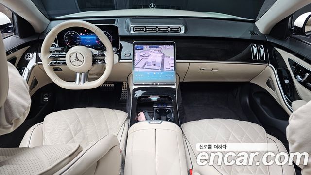 Mercedes-Benz S-Class 2023 — photo 10