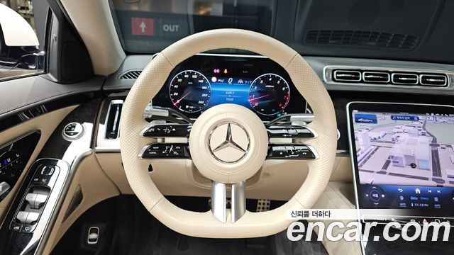 Mercedes-Benz S-Class 2023 — photo 19