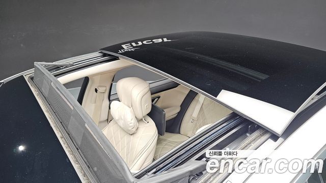 Mercedes-Benz S-Class 2023 — photo 28