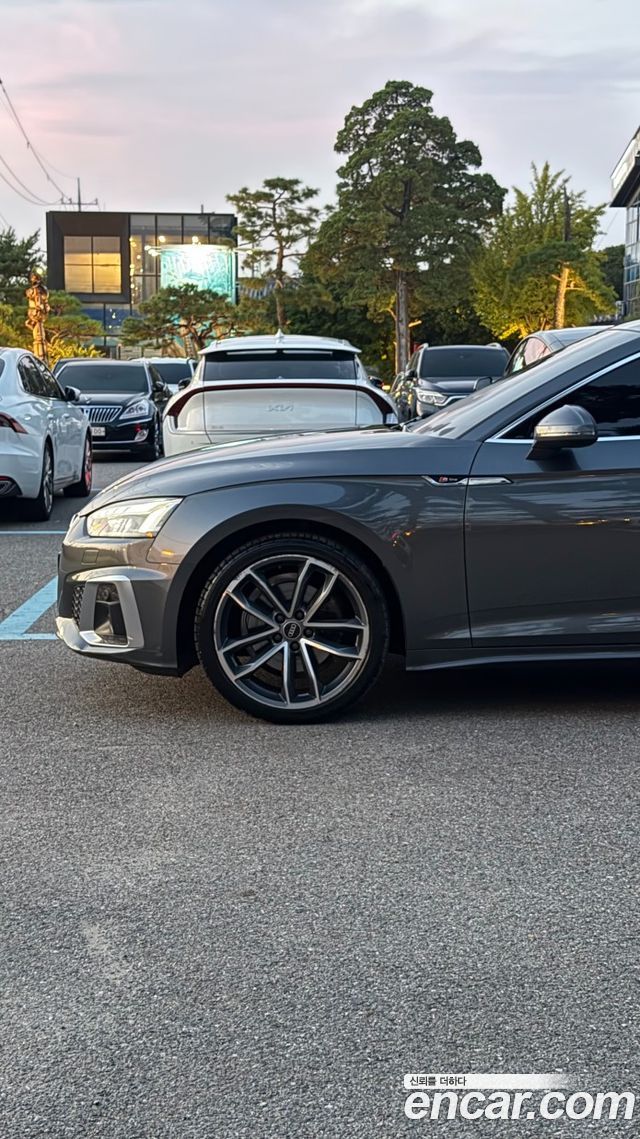 Audi A5 2022 — photo 4