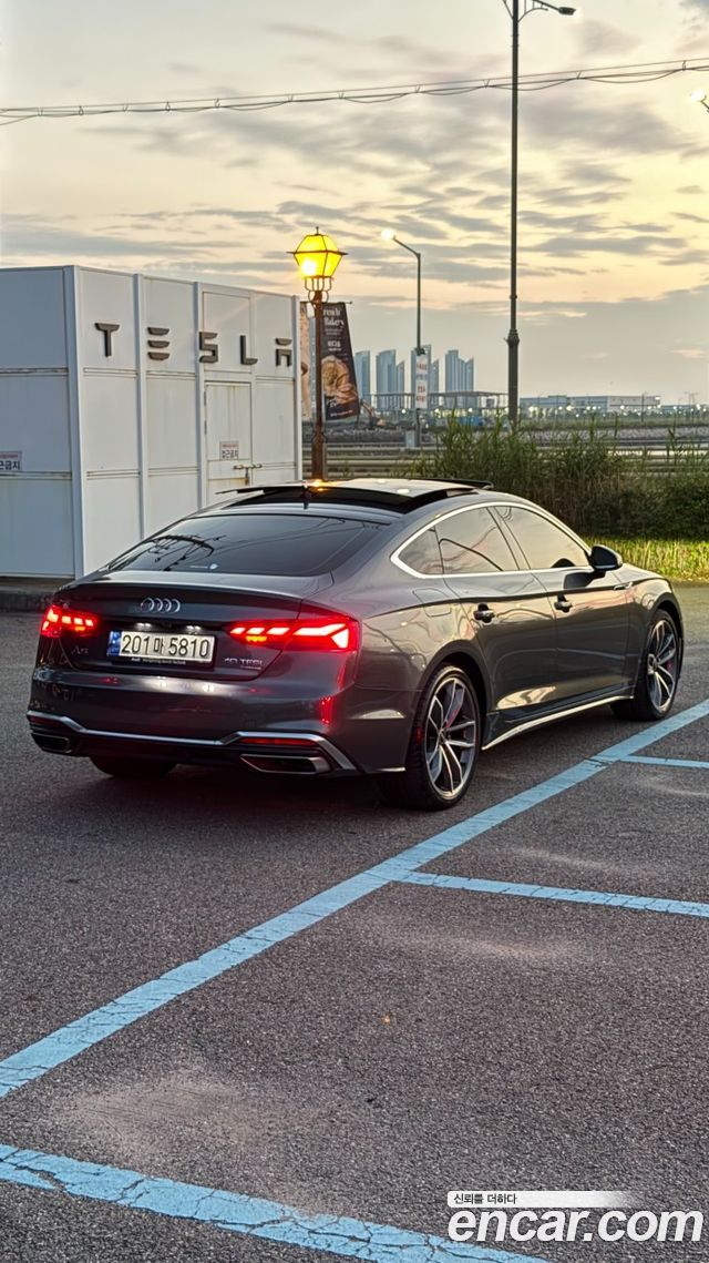 Audi A5 2022 — photo 7