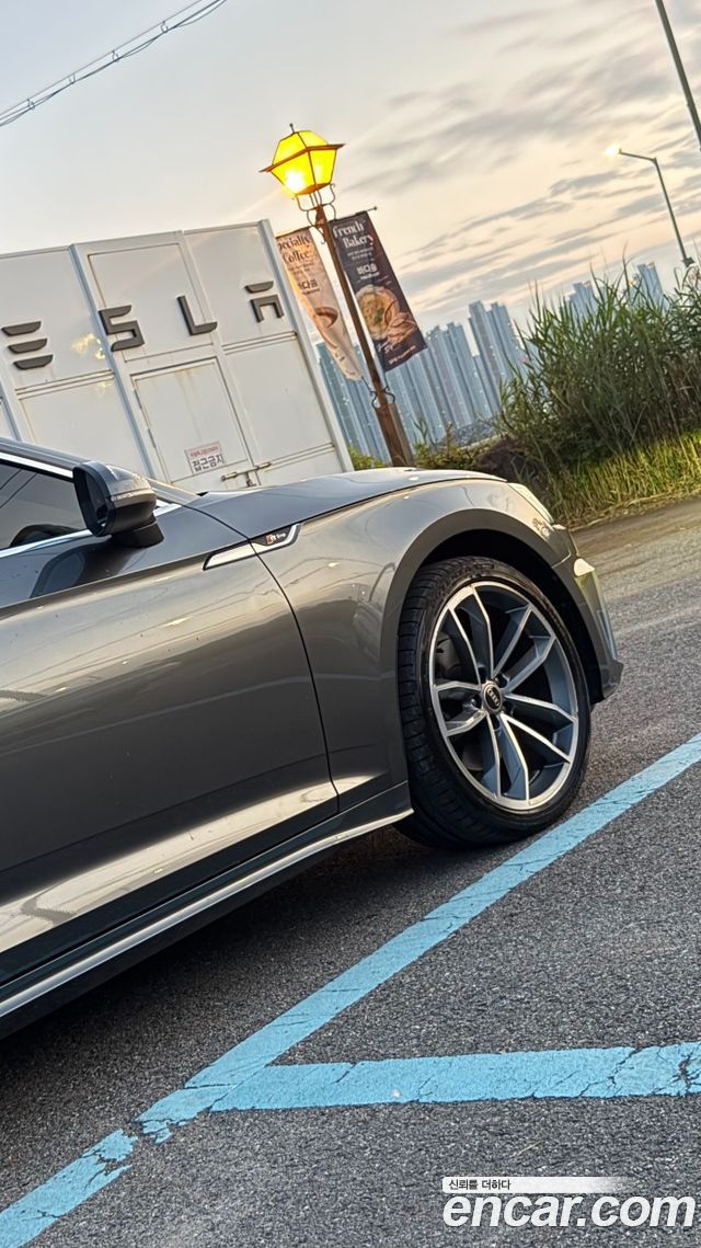 Audi A5 2022 — photo 11