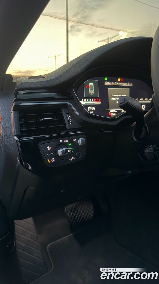 Audi A5 2022 — photo 17