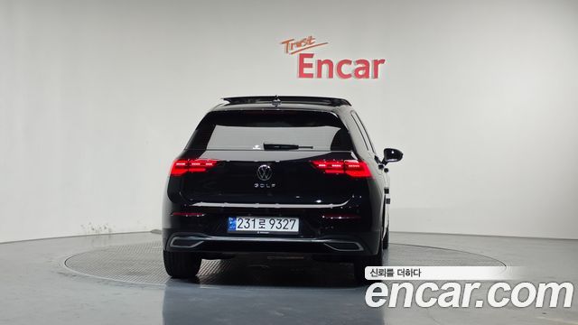 Volkswagen Golf 2023 — photo 4