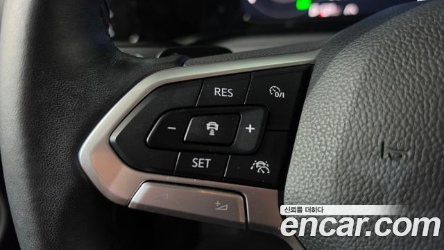 Volkswagen Golf 2023 — photo 22