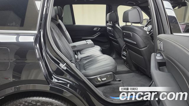 BMW X7 2024 — photo 17