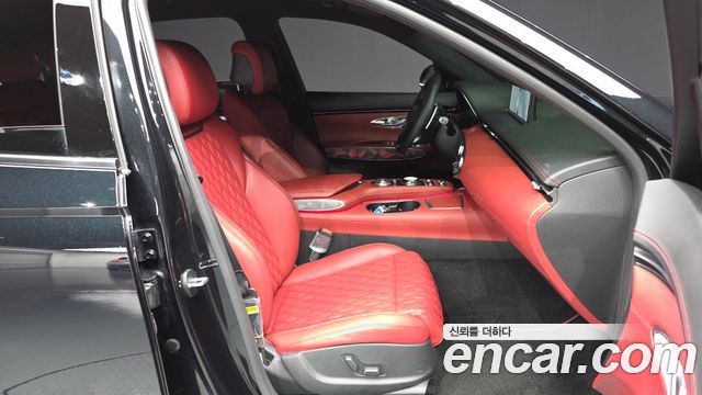 Genesis GV70 2023 — photo 17