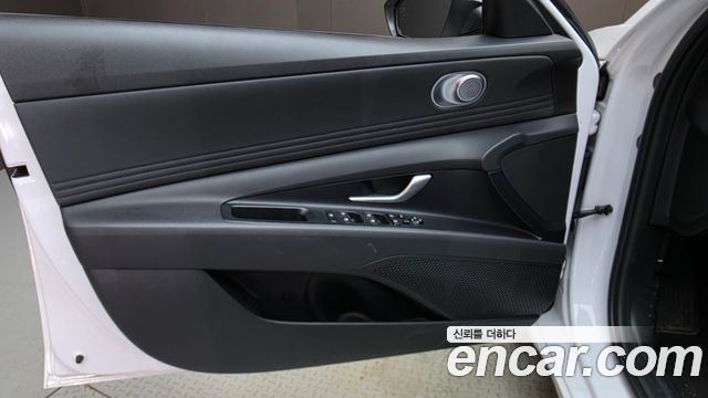 Hyundai AVANTE 2025 — photo 14