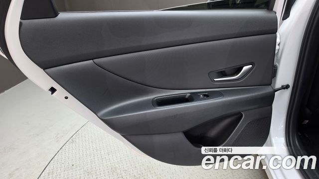 Hyundai AVANTE 2025 — photo 15