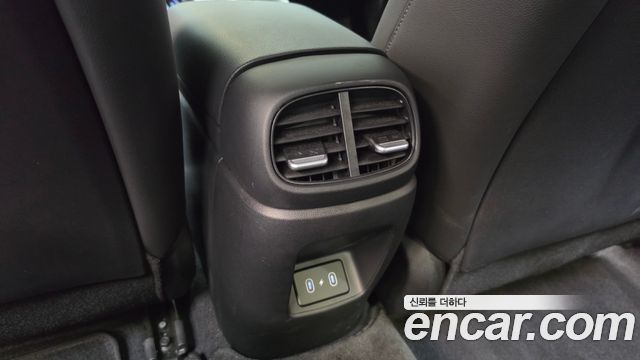 Hyundai AVANTE 2025 — photo 31