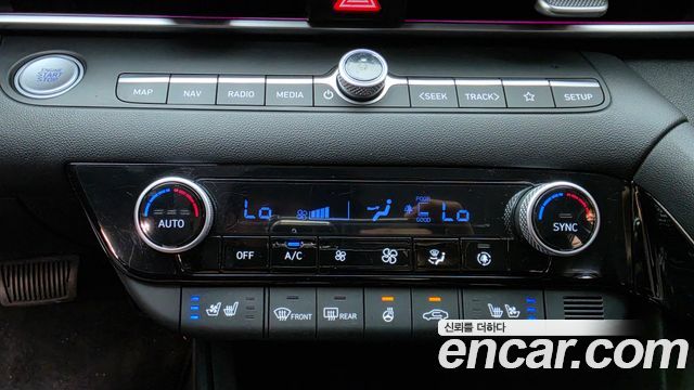 Hyundai AVANTE 2025 — photo 32