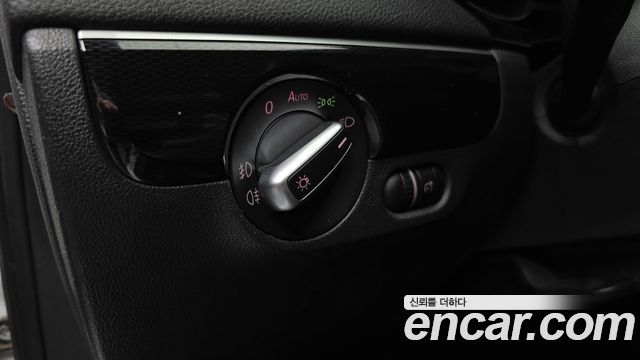 Volkswagen Jetta 2015 — photo 15