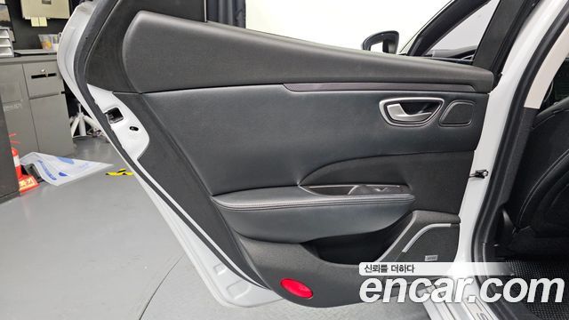 Renault Korea SM6 2016 — photo 15