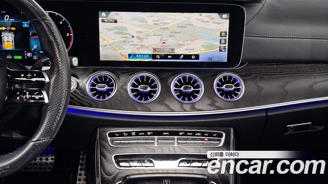 Mercedes-Benz CLS-Class 2022 — photo 23