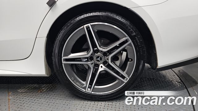 Mercedes-Benz CLS-Class 2022 — photo 7
