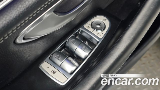 Mercedes-Benz CLS-Class 2022 — photo 28