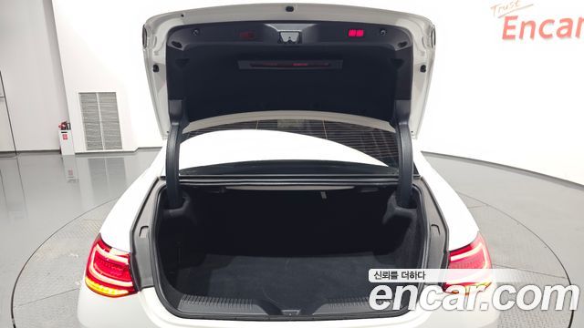 Mercedes-Benz CLS-Class 2022 — photo 33
