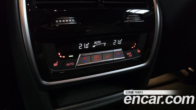 BMW X6 2025 — photo 28