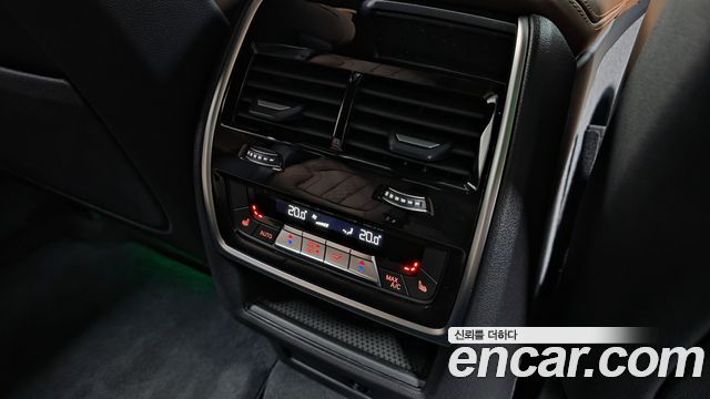 BMW X6 2025 — photo 24