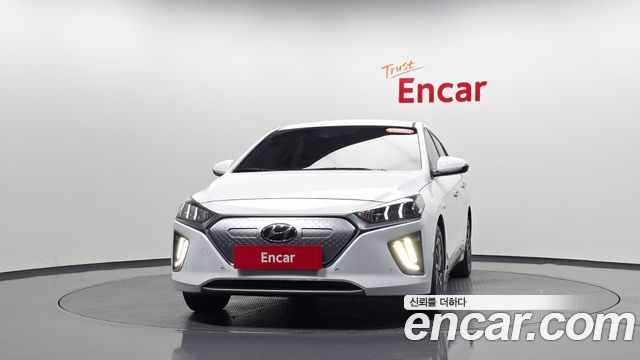 Hyundai Ioniq 2020 — photo 3