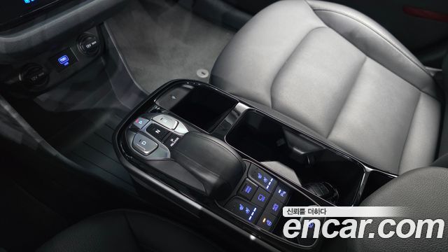 Hyundai Ioniq 2020 — photo 12