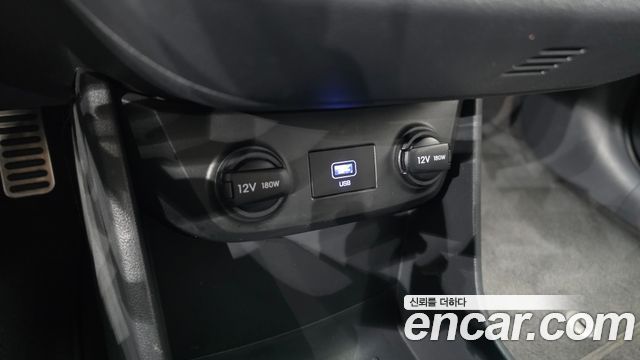 Hyundai Ioniq 2020 — photo 19