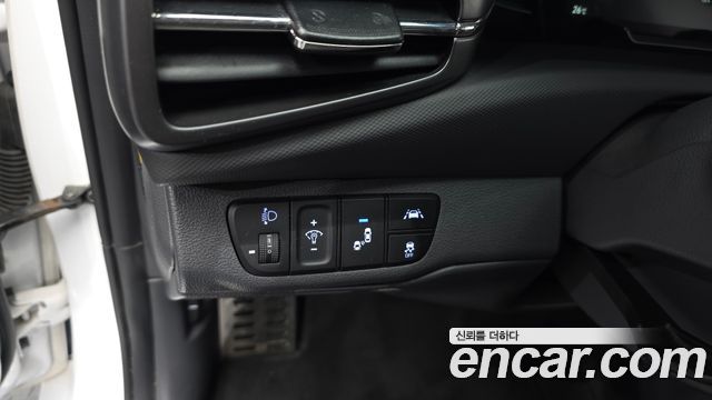Hyundai Ioniq 2020 — photo 26