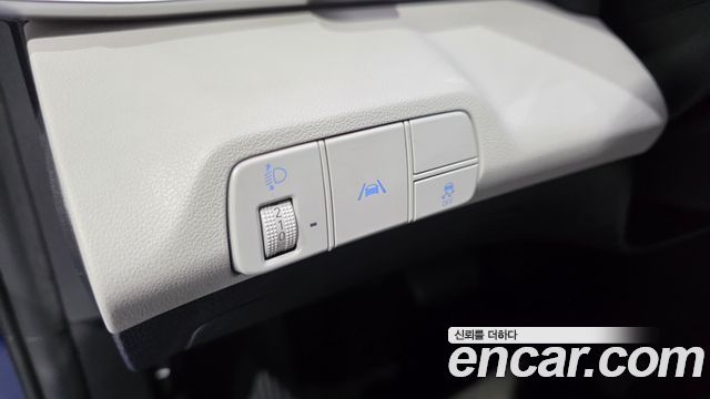 Hyundai AVANTE 2021 — photo 18