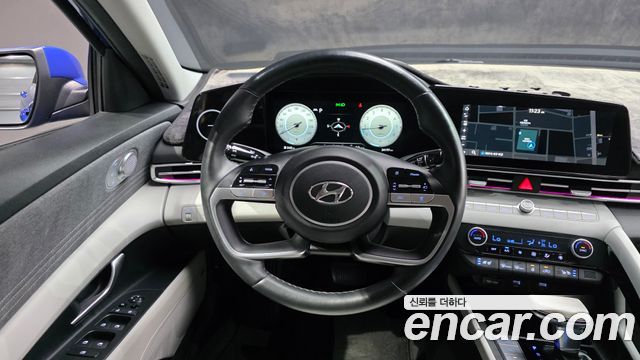 Hyundai AVANTE 2021 — photo 19