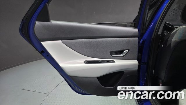 Hyundai AVANTE 2021 — photo 15