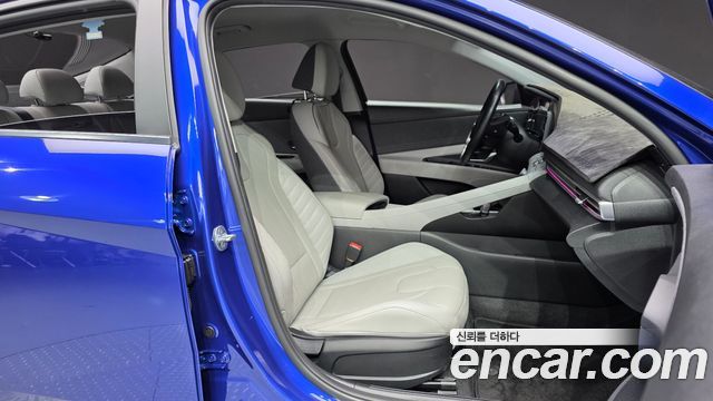 Hyundai AVANTE 2021 — photo 16