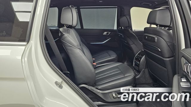 BMW X7 2025 — photo 17