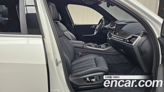 BMW X7 2025 — photo 16