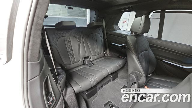 BMW X7 2025 — photo 34