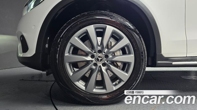 Mercedes-Benz GLC-Class 2019 — photo 5