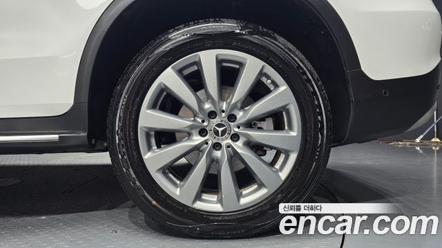Mercedes-Benz GLC-Class 2019 — photo 7