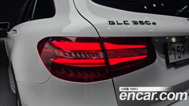 Mercedes-Benz GLC-Class 2019 — photo 9