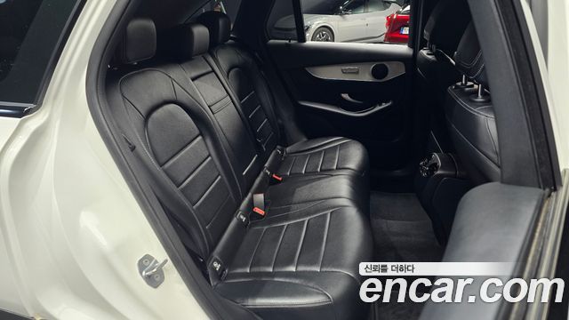 Mercedes-Benz GLC-Class 2019 — photo 16