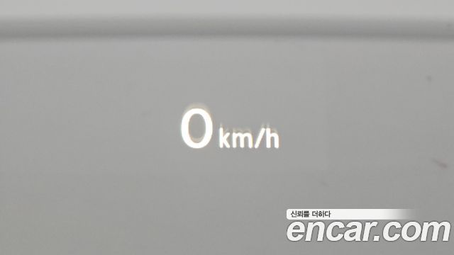 Volkswagen Tiguan 2023 — photo 17