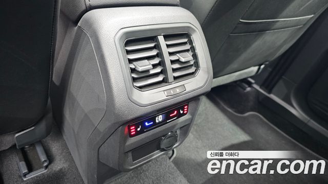 Volkswagen Tiguan 2023 — photo 19