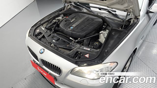 BMW 5-Series 2013 — photo 6