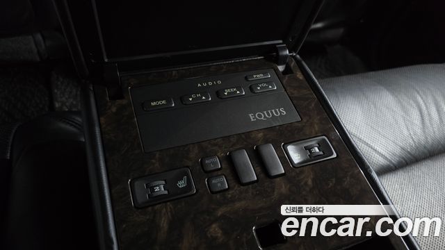 Hyundai Equus 2007 — photo 17