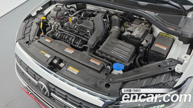 Volkswagen Jetta 2023 — photo 6